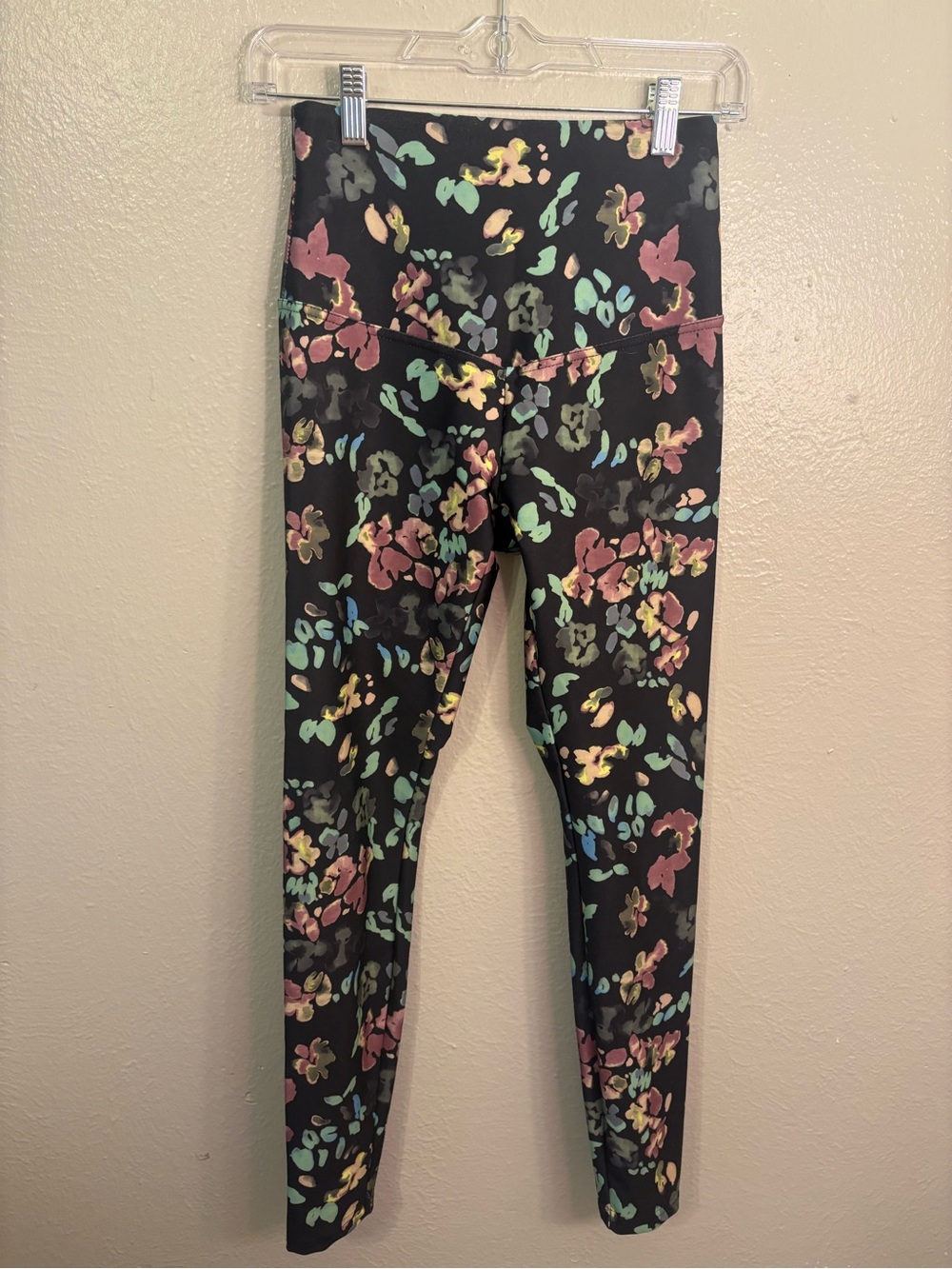 Marika Small Workout Fitness Gym pants leggings purple black S green shiny